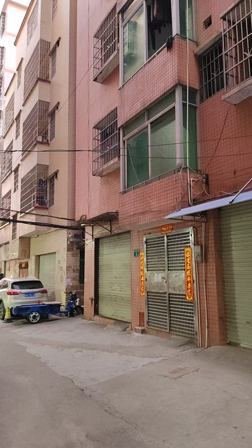 岑村松岗大街二巷5号
